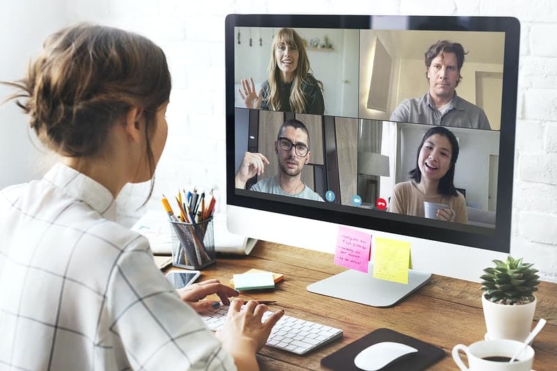 Read more about the article 6 Tips On How To Host Successful Remote Business Meetings