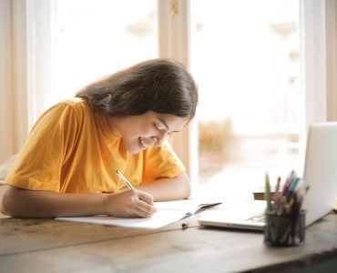 freelance online jobs for students